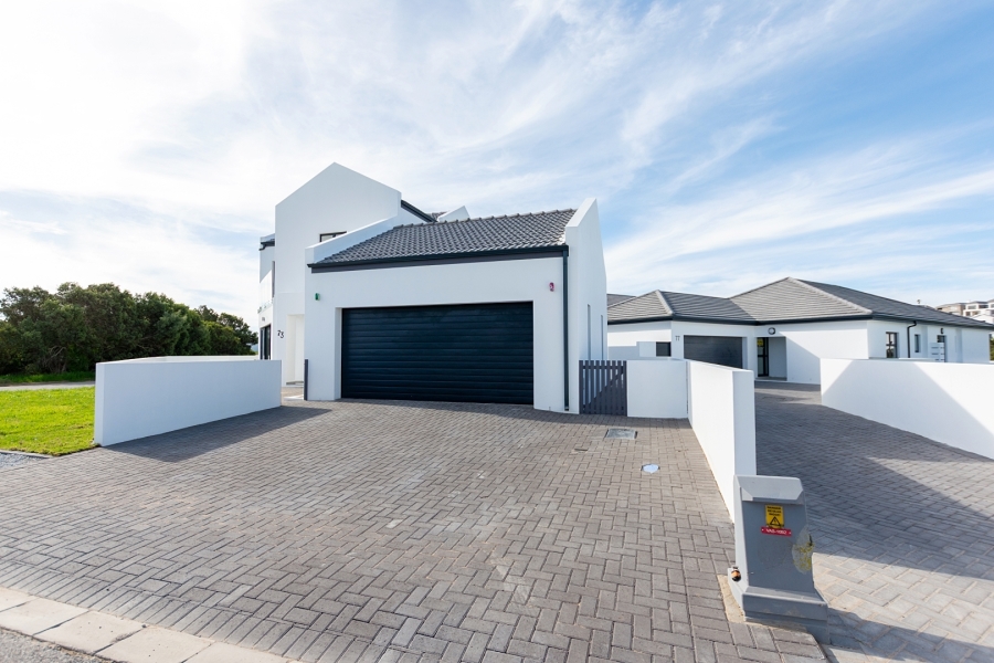 3 Bedroom Property for Sale in Shelley Point Western Cape